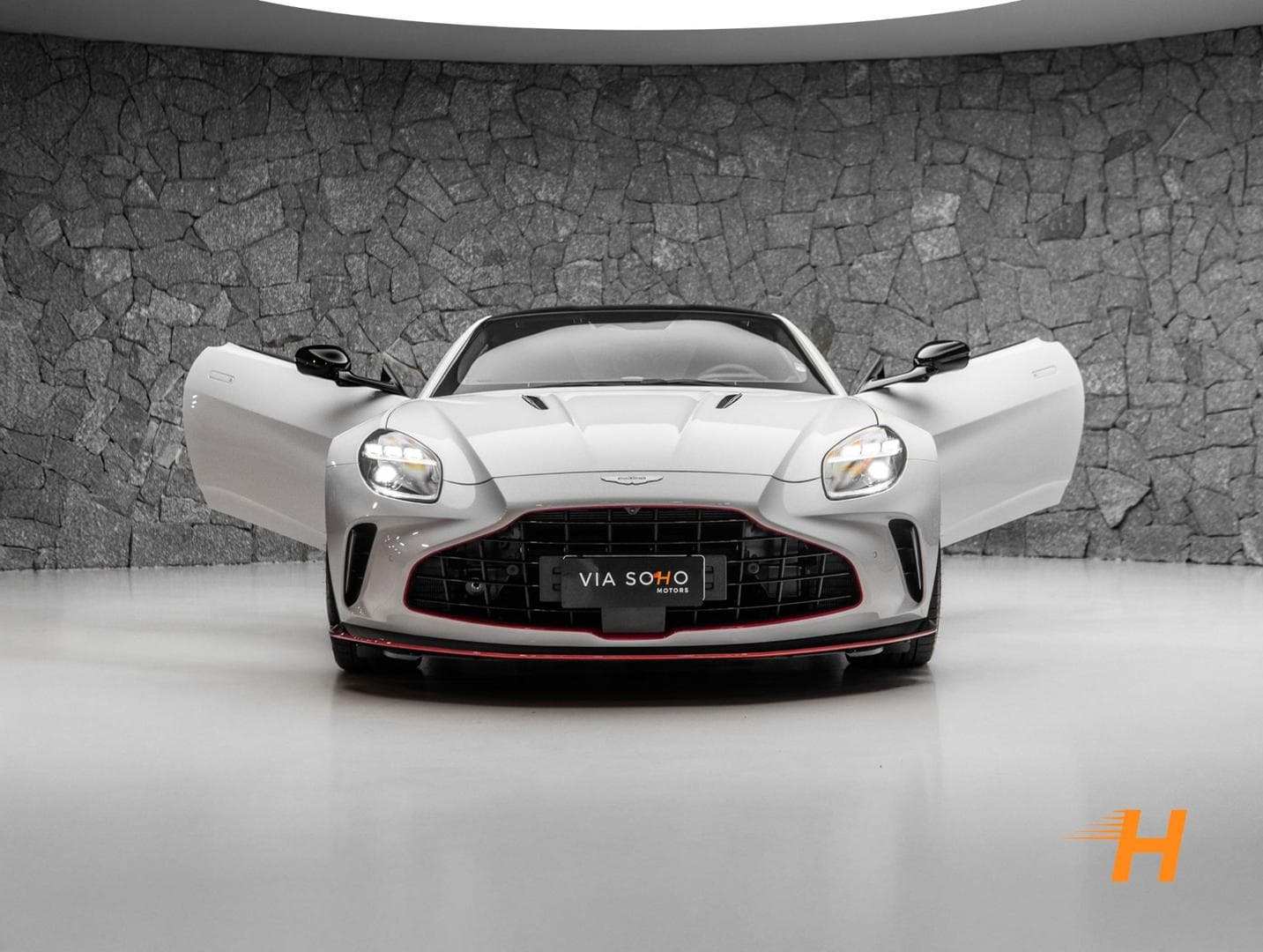 Aston Martin Vantage 2025/2026
